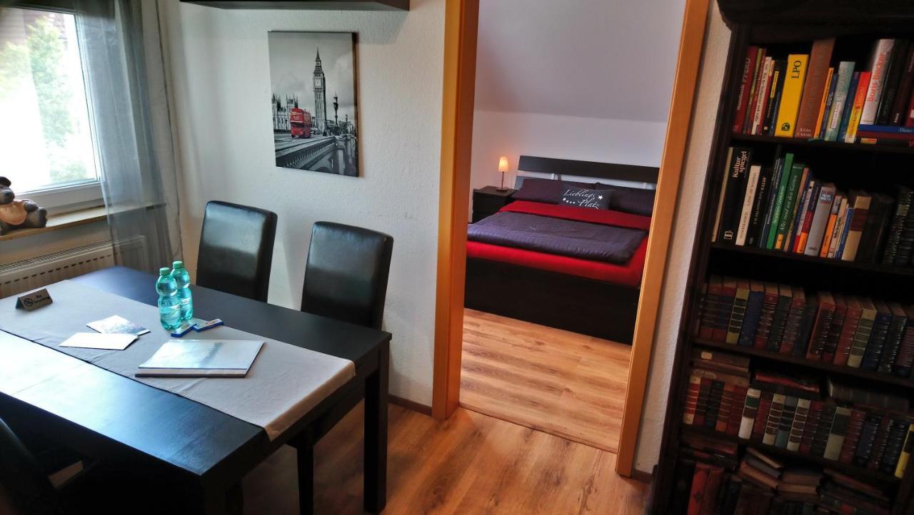 Private Zimmer Bei Der Weser-Ems-Halle Ольденбург Екстер'єр фото